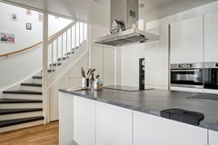 Saranafort412352DBLeiderdorpNL-06.jpg