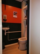 Toilet.jpg