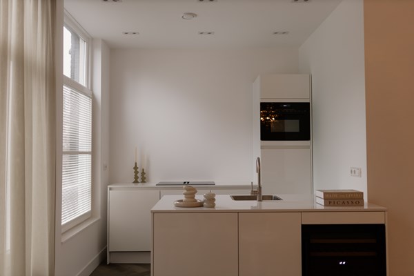 Medium property photo - Derde Helmersstraat 25-2, 1054 BA Amsterdam