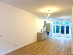 Rented: Haarlemmermeerstraat 32, 1058 KA Amsterdam