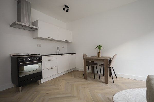 Medium property photo - Sint Willibrordusstraat 66C, 1073 VD Amsterdam