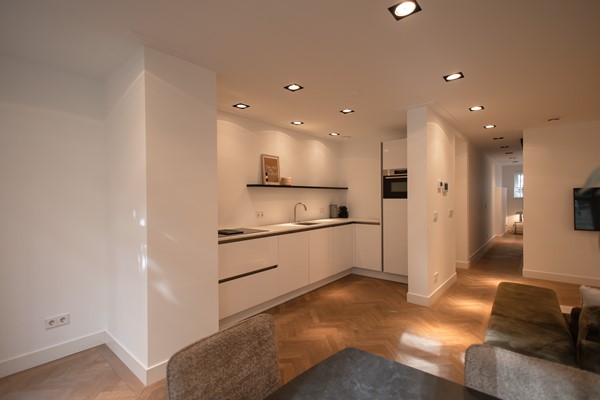 Medium property photo - Van Eeghenstraat 58HB, 1071 GJ Amsterdam