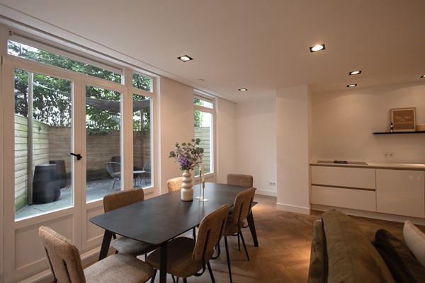 Medium property photo - Van Eeghenstraat 58HB, 1071 GJ Amsterdam