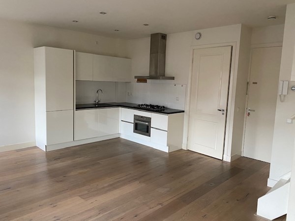 Medium property photo - Jan Evertsenstraat 104-3V, 1056 EH Amsterdam