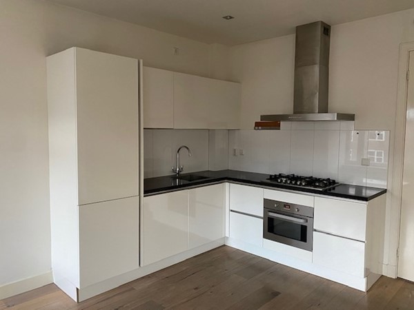 Medium property photo - Jan Evertsenstraat 104-3V, 1056 EH Amsterdam