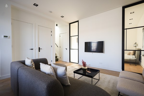Medium property photo - Van Eeghenstraat 58-3, 1071 GJ Amsterdam