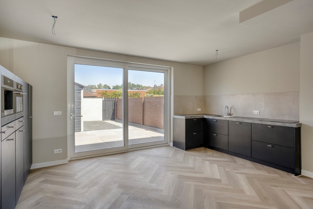 ThomasvanHeereveldstraat2a6551apWeurtNL-10.jpg
