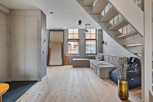 Medium property photo - Oostzaanstraat 293, 1013 WJ Amsterdam