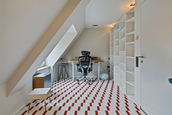Medium property photo - Oostzaanstraat 293, 1013 WJ Amsterdam