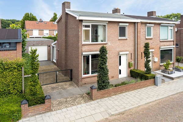 Onder bod: Heischeutstraat 21, 5345 VP Oss