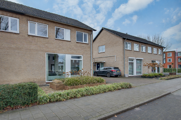 Property photo 4 - Hoogstraat 17, 5384 BJ Heesch