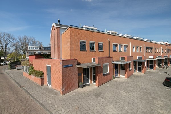 Koningin Beatrixplein 47, Spijkenisse