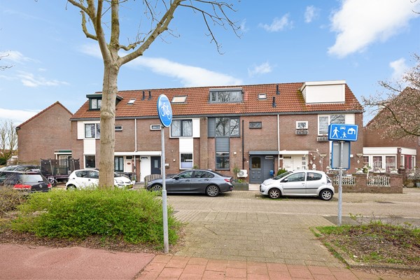 Sold subject to conditions: Zuivelstraat 21, 1445 MH Purmerend