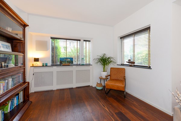 Medium property photo - Zwanenlaan, 2566 EM The Hague