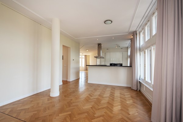 Medium property photo - Hofweg, 2511 AA Den Haag