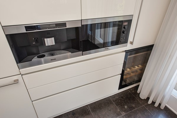 Medium property photo - Hofweg, 2511 AA Den Haag