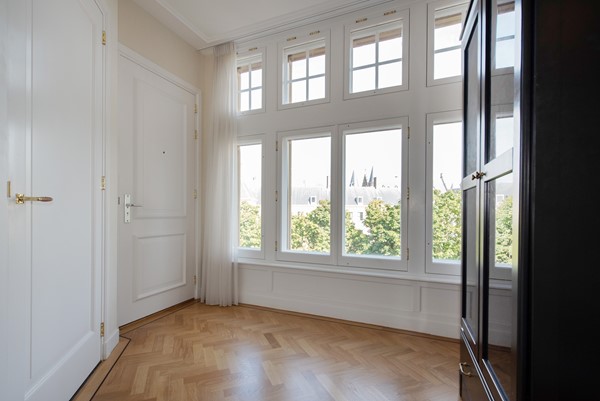 Medium property photo - Hofweg, 2511 AA Den Haag