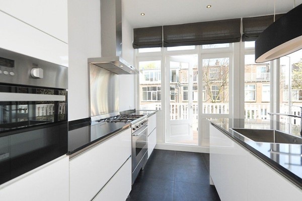 Medium property photo - Antonie Duyckstraat, 2582 TJ The Hague