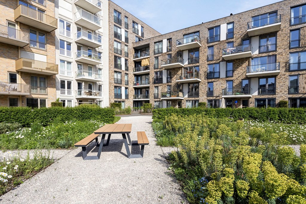 Nida Senffstraat, Amsterdam