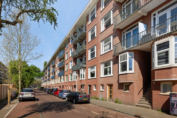 For sale: Hofwijckstraat 8-1, 1055GE Amsterdam