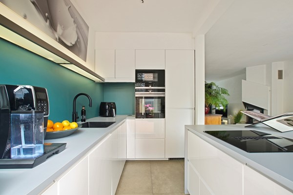 Onder bod: Bos en Vaartlaan 11, 1181AA Amstelveen
