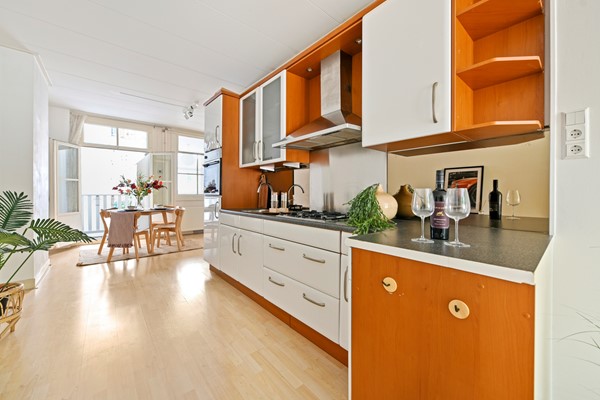 For sale: Potgieterstraat 53-1, 1053XT Amsterdam