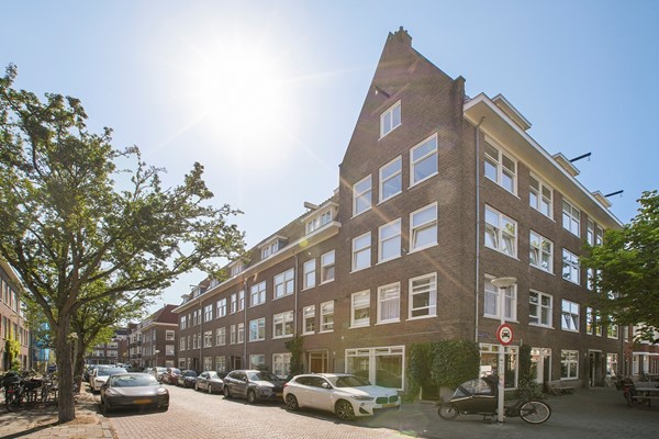For sale: Vogelenzangstraat 23-3, 1058SN Amsterdam