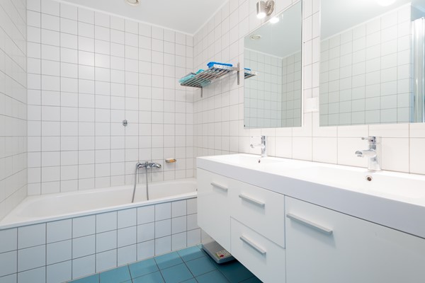 Medium property photo - Marie Heinekenplein 308, 1072 MK Amsterdam
