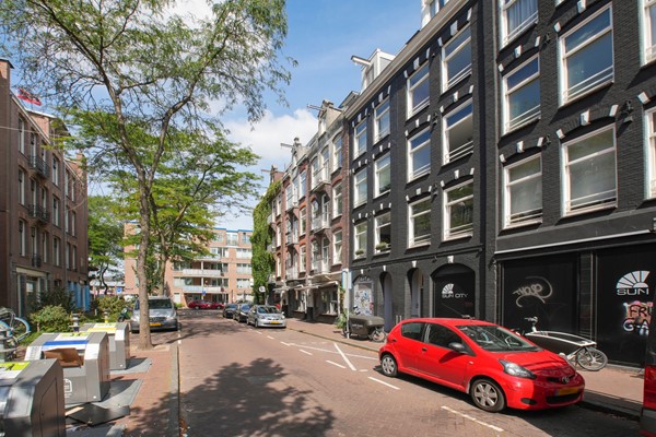 Under offer: Nicolaas Beetsstraat 55E, 1053RJ Amsterdam