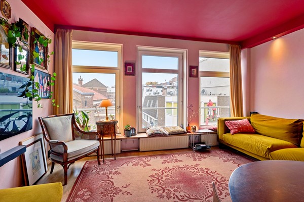 For sale: Nieuwe Kerkstraat 117-3, 1018VJ Amsterdam