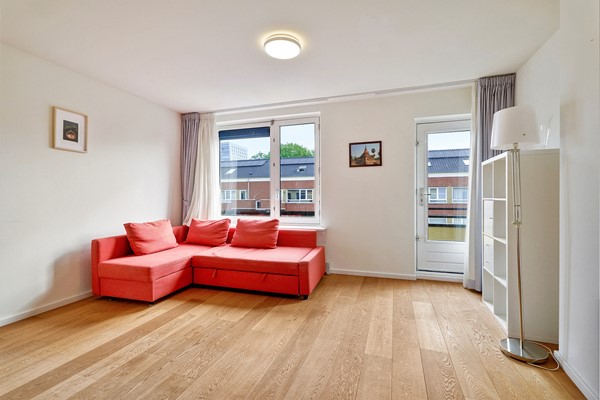 For sale: Dirk Bonsstraat 20-3, 1063TZ Amsterdam