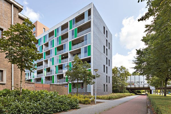 Medium property photo - Willy Sluiterstraat 34, 1061 TJ Amsterdam