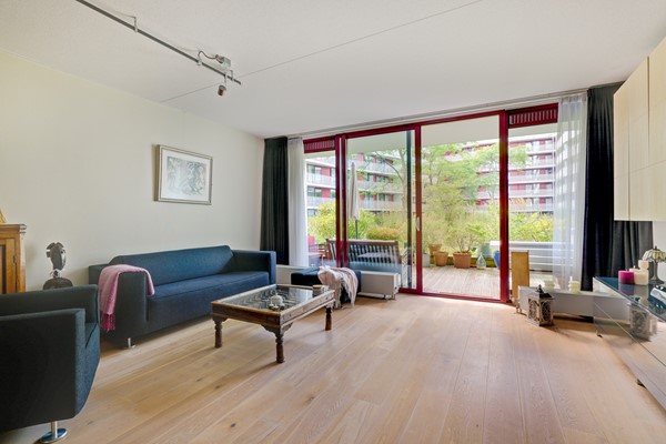 Onder bod: Carolina MacGillavrylaan 618, 1098XB Amsterdam