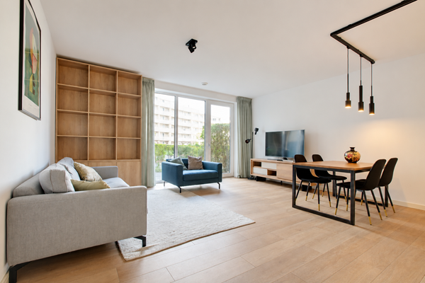 For sale: Nida Senffstraat 11, 1095MX Amsterdam