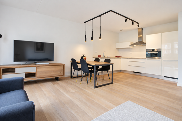 For sale: Nida Senffstraat 11, 1095MX Amsterdam