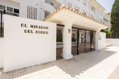 Urbanización Altos del Rodeo 112, 29660 Marbella 