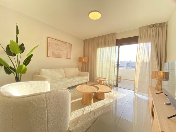 Foto - Te koop: Lomas de Arroyo Judío 13, 29680 Estepona