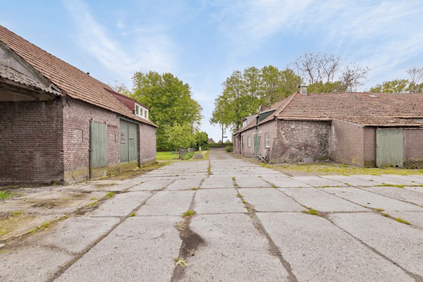 Medium property photo - Kanaaldijk 2, 6031 MZ Nederweert