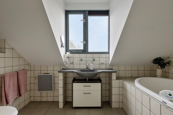 Medium property photo - Grathemerweg 6-6a, 6037 NR Kelpen-Oler