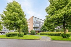 Sold subject to conditions: Mien Ruyspark 23, 2343 MX Oegstgeest