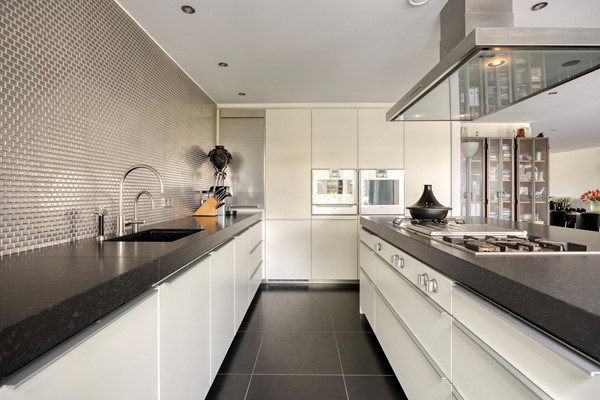 Medium property photo - Willem Pijperlaan 9, 2343 NJ Oegstgeest