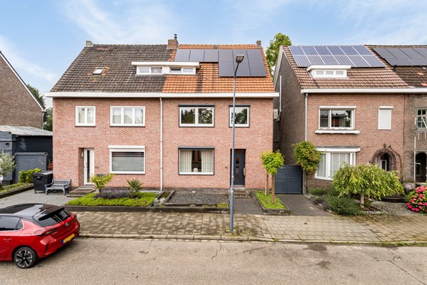 Verkocht: Modern versus karakteristiek! En dat gelegen op een geliefde locatie in Sittard!