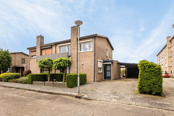 Verkocht: EEN PLAATJE VAN EEN WONING GELEGEN OP EEN GOEDE LOCATIE IN STEIN!