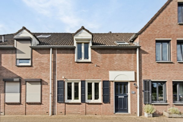 Verkocht: Charmante tussenwoning in Oud-Urmond - Ontdek Uw Nieuwe Thuis!