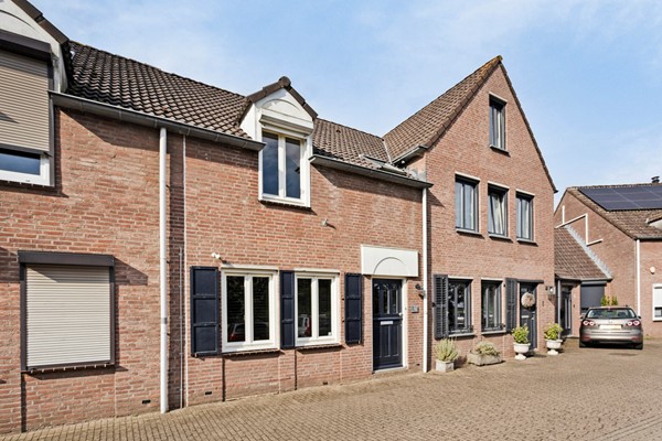 Verkocht: Charmante tussenwoning in Oud-Urmond - Ontdek Uw Nieuwe Thuis!