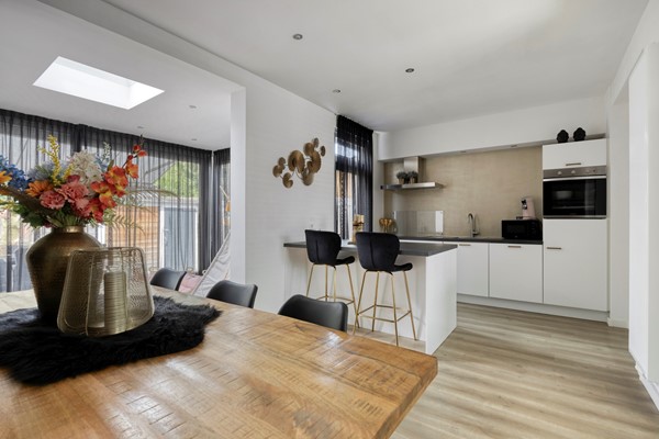 Medium property photo - Lieve Vrouwestraat 12, 6161 VZ Geleen