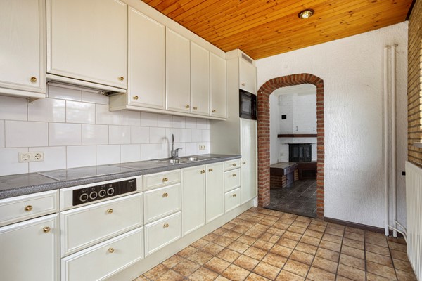 Medium property photo - Dr. Albert Schweitzerstraat 42, 6431 VG Hoensbroek