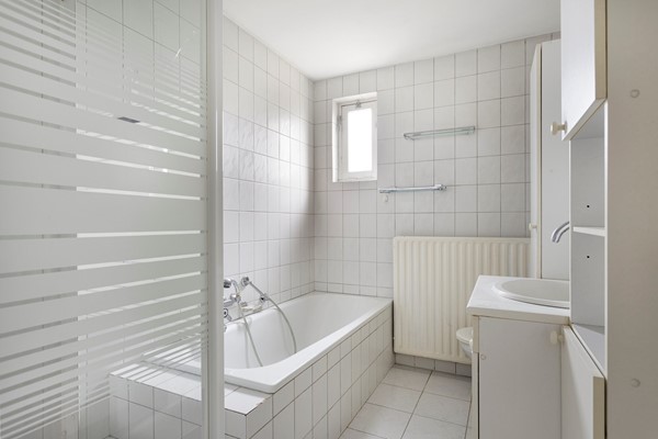 Medium property photo - Dr. Albert Schweitzerstraat 42, 6431 VG Hoensbroek