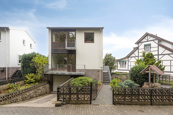 Te koop: “Verrassend ruim wonen, midden in het prachtige Valkenburg!”