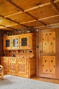 zirbenschrank.jpg